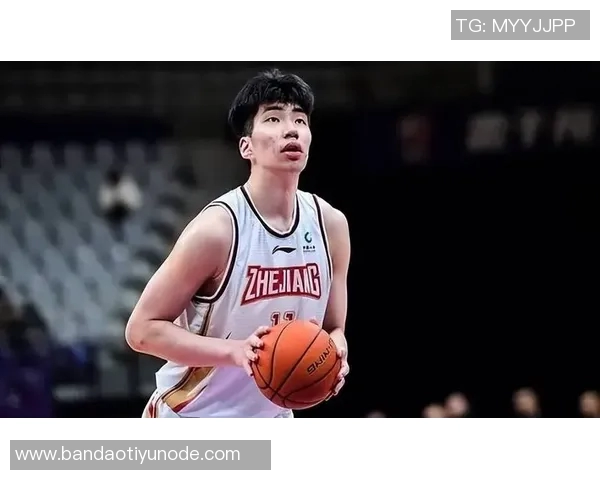 国家队中锋位置人手充足余嘉豪请假勇敢追梦值得支持 国家队中锋位置人手充足余嘉豪请假勇敢追梦值得支持