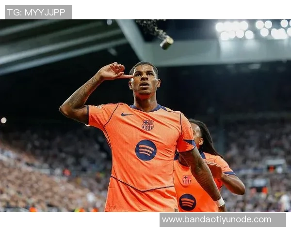 拉什福德闪耀欧冠赛场三场四球两助攻超预期表现引关注 拉什福德闪耀欧冠赛场三场四球两助攻超预期表现引关注