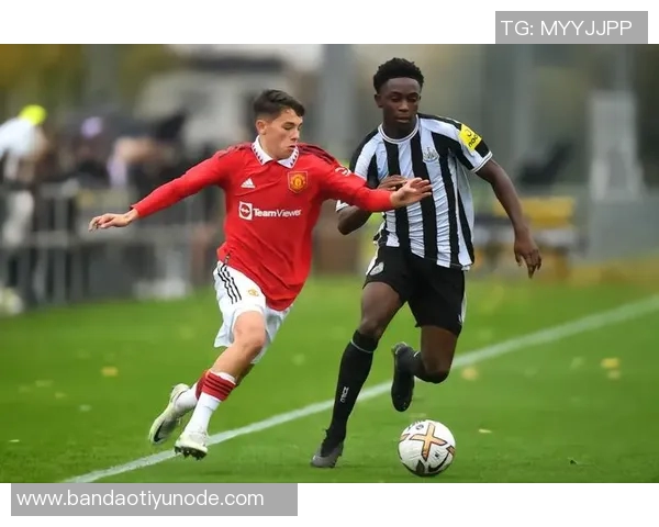 曼联小将谢伊莱西受邀英格兰队训练课展现潜力与成长