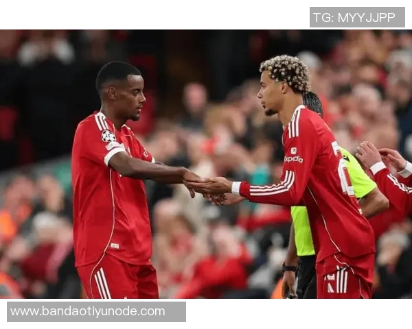 利物浦与西汉姆联上半场战平伊萨克错失良机维尔茨险些破门