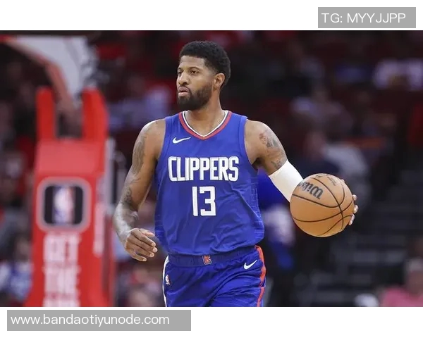 乔治赛季三分表现出色圆满实现生涯最佳命中率记录