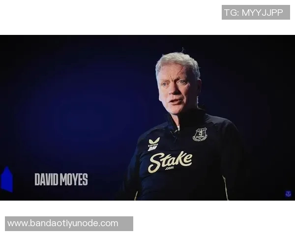 莫耶斯直言英超裁判判罚不公缺乏沟通引发广泛关注 莫耶斯直言英超裁判判罚不公缺乏沟通引发广泛关注